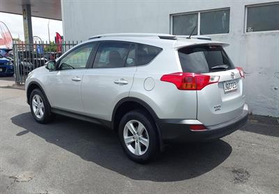 2013 Toyota RAV4 - Thumbnail