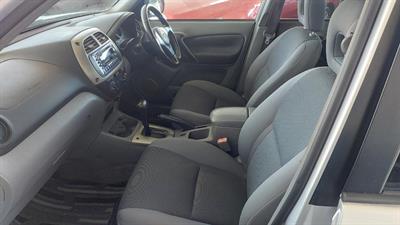 2000 Toyota RAV4 - Thumbnail