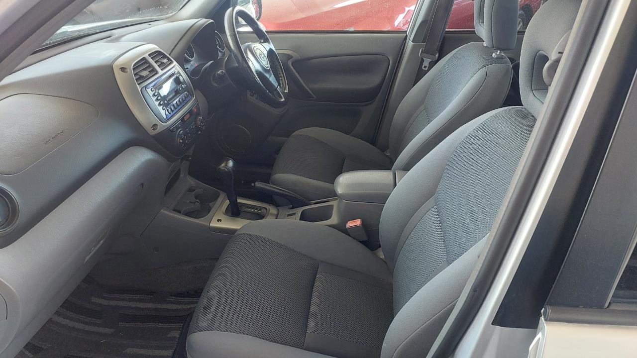 2000 Toyota RAV4