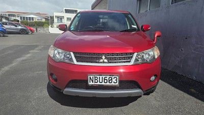 2008 Mitsubishi Outlander - Thumbnail