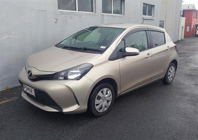 2015 Toyota Vitz - Thumbnail