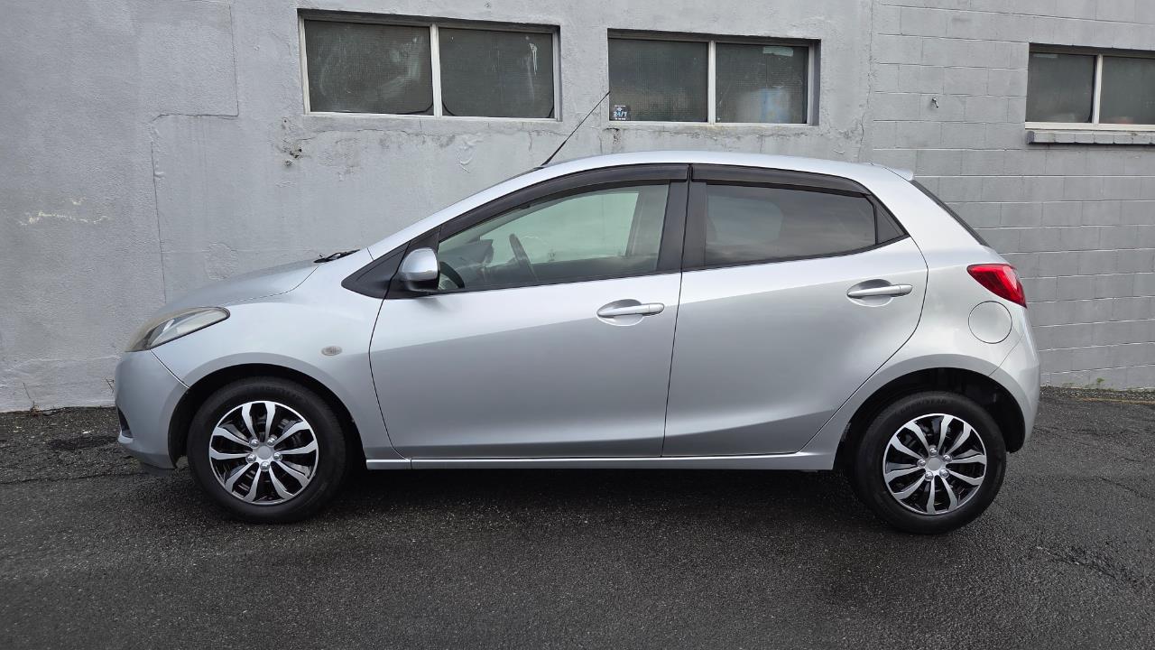 2010 Mazda Demio