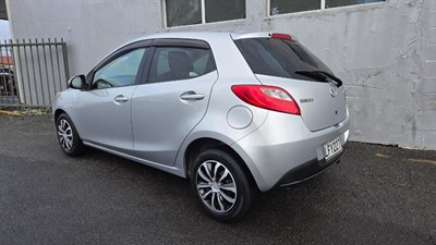 2010 Mazda Demio - Thumbnail