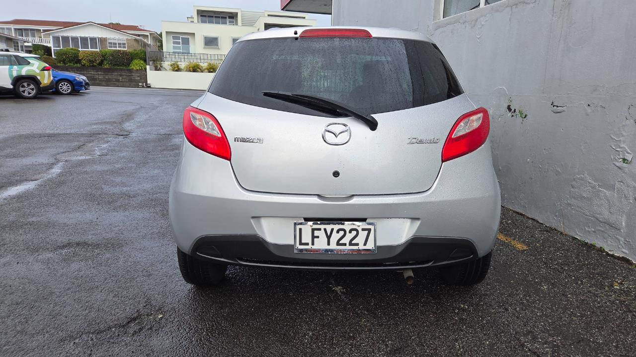 2010 Mazda Demio