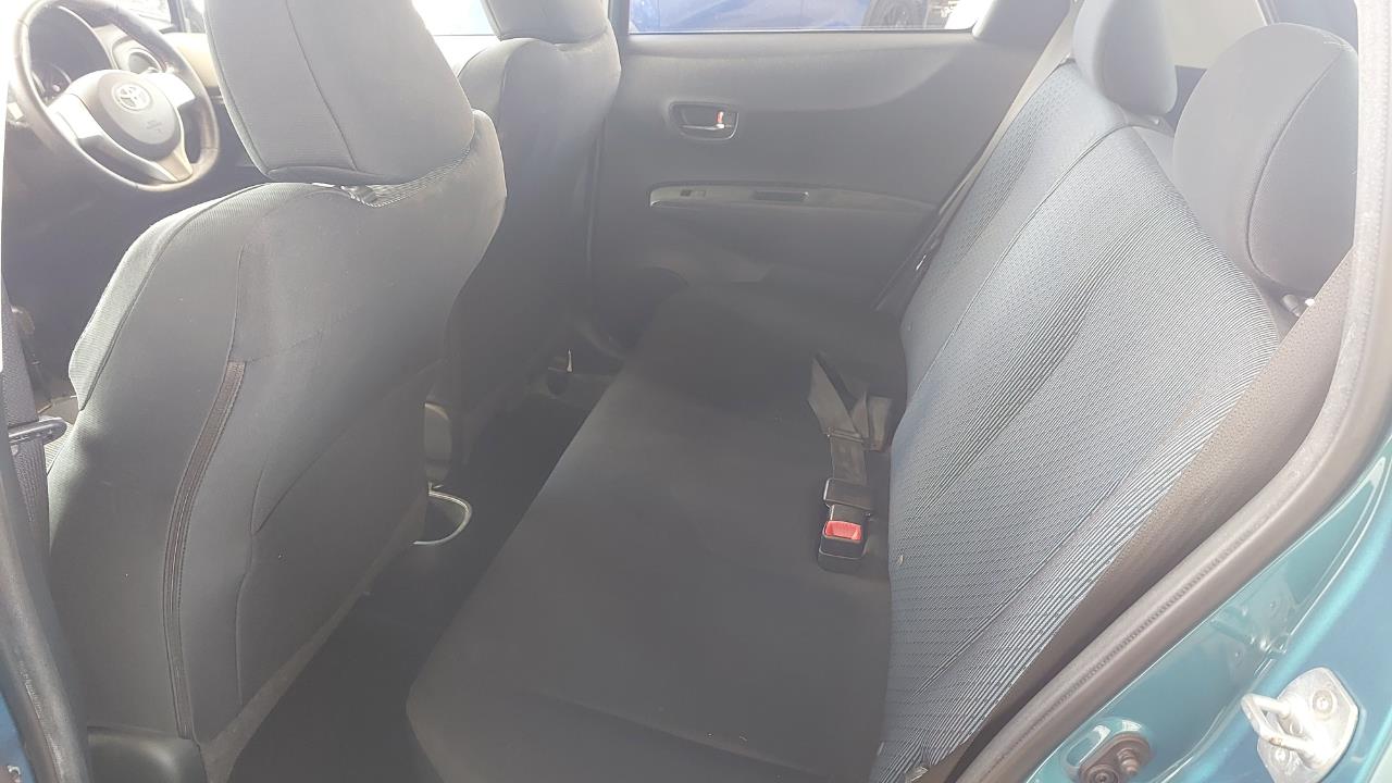 2011 Toyota Vitz