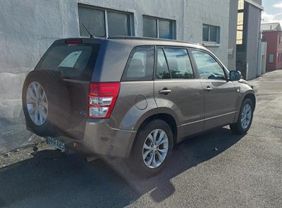 2014 Suzuki Grand Vitara - Thumbnail