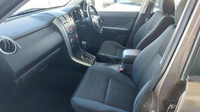 2014 Suzuki Grand Vitara - Thumbnail