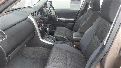 2014 Suzuki Grand Vitara - Thumbnail