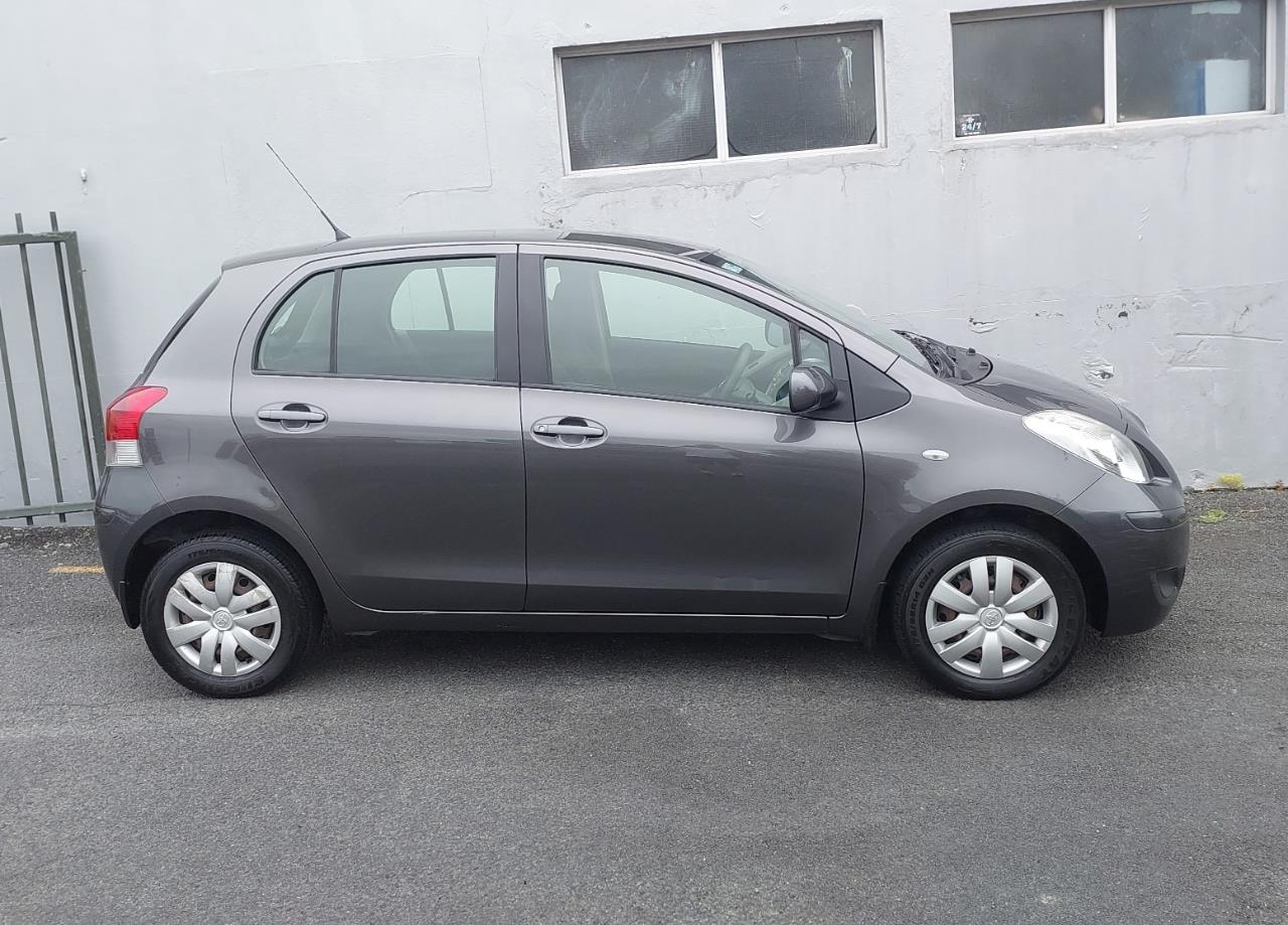 2010 Toyota YARIS