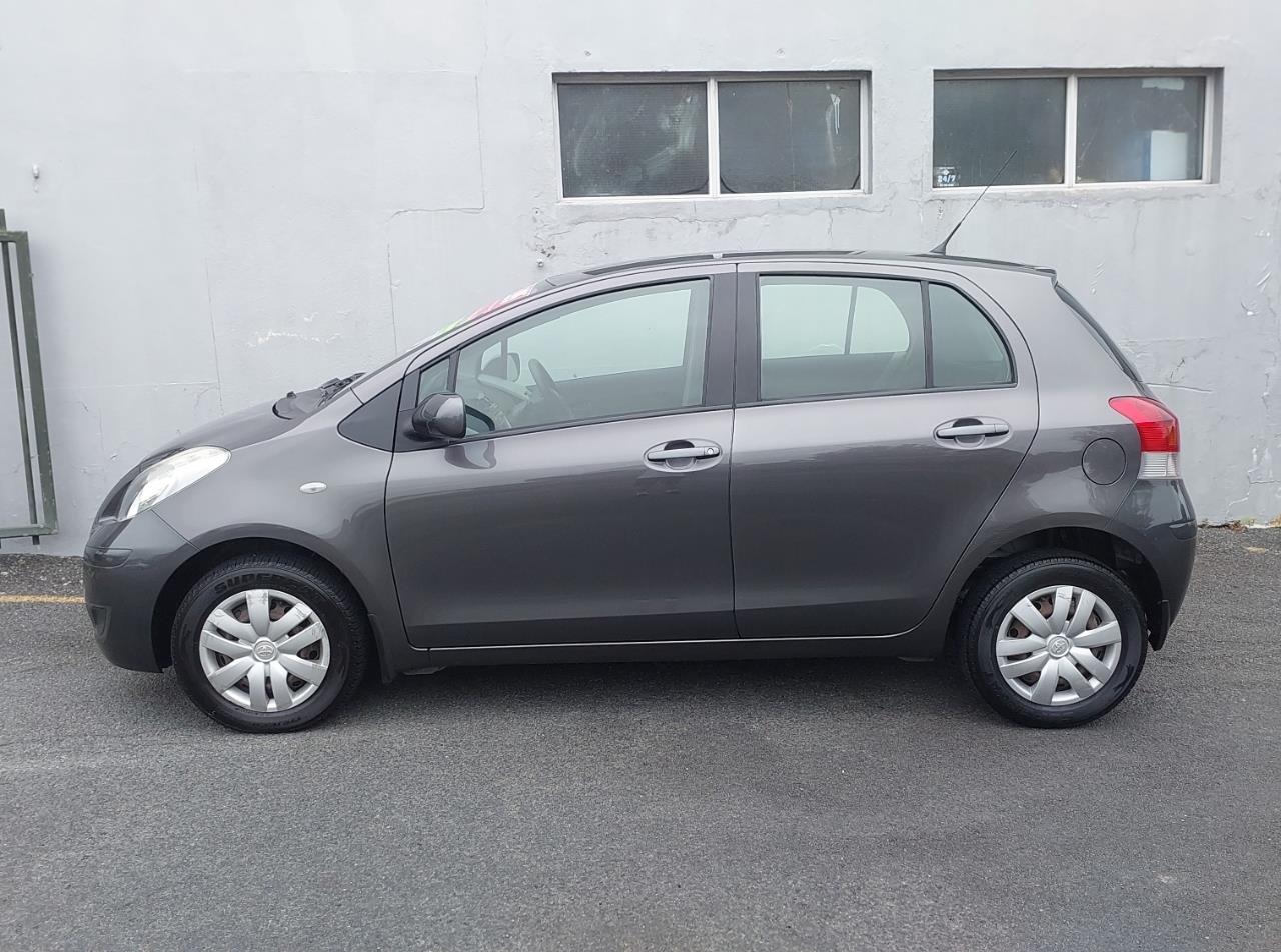 2010 Toyota YARIS