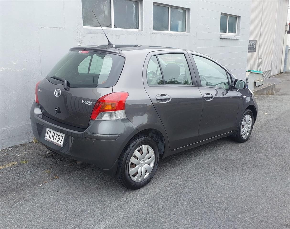 2010 Toyota YARIS