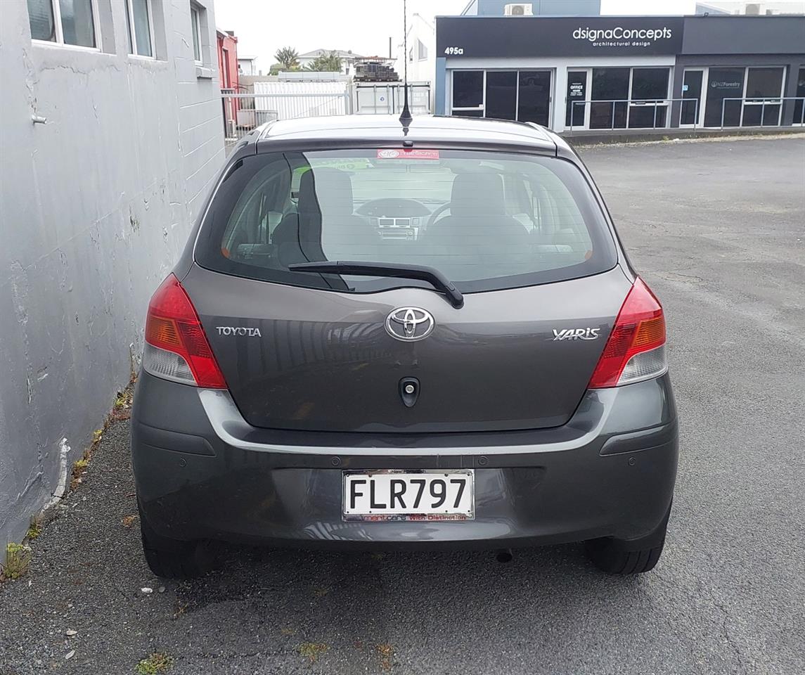 2010 Toyota YARIS
