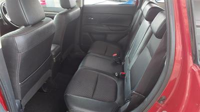 2015 Mitsubishi Outlander - Thumbnail