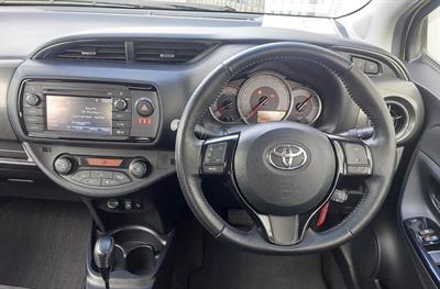 2019 Toyota YARIS - Thumbnail