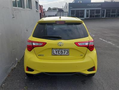 2019 Toyota YARIS - Thumbnail