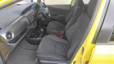 2019 Toyota YARIS - Thumbnail