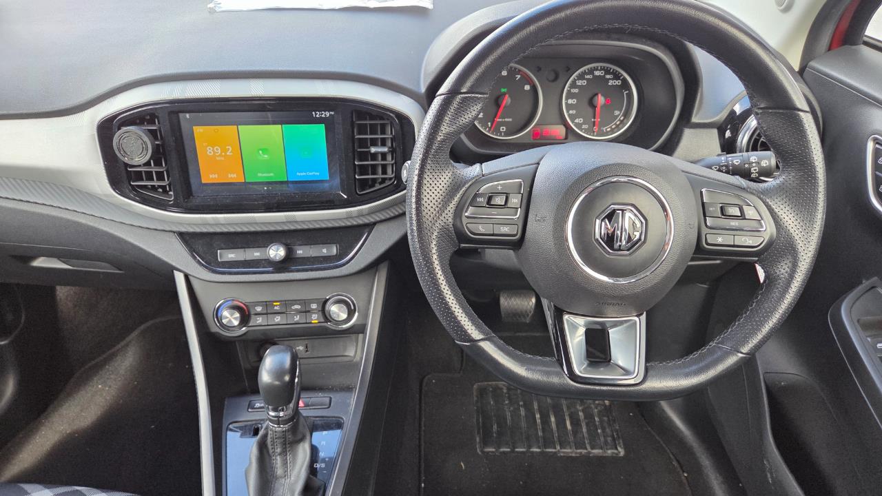 2022 MG 3