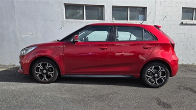 2022 MG 3 - Thumbnail