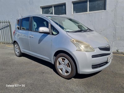 2006 Toyota Ractis - Thumbnail