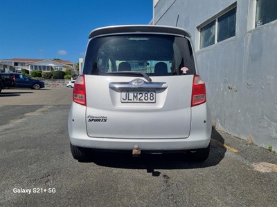 2006 Toyota Ractis - Thumbnail