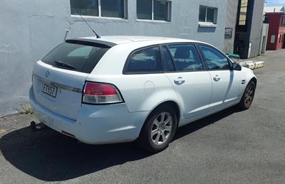 2011 Holden COMMODORE - Thumbnail