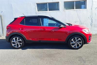 2022 Kia Stonic - Thumbnail