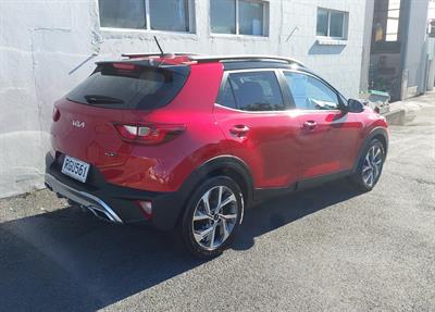 2022 Kia Stonic - Thumbnail