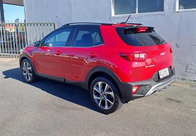 2022 Kia Stonic - Thumbnail