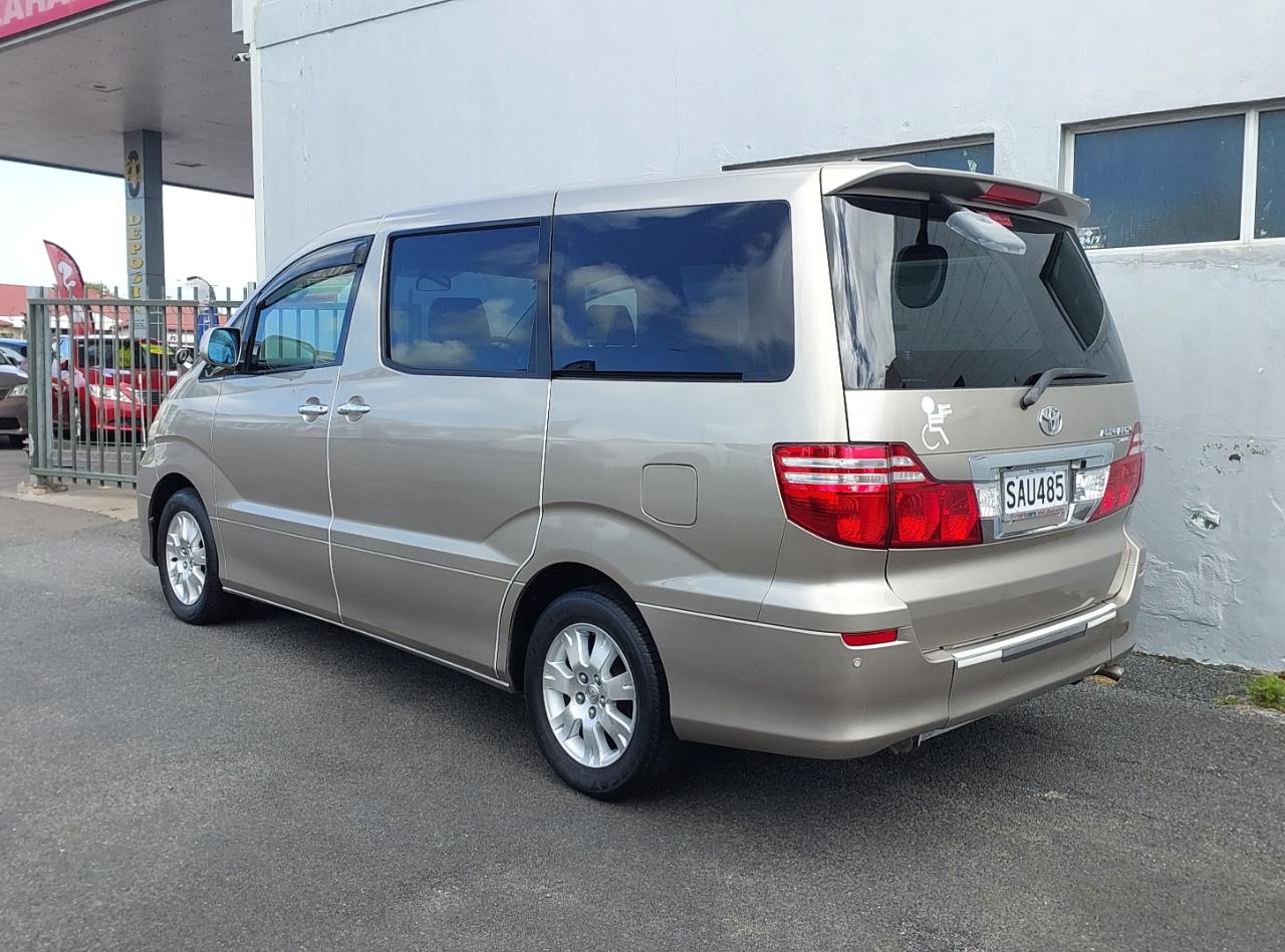 2005 Toyota Alphard
