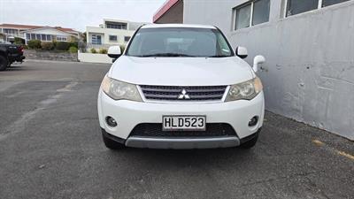 2006 Mitsubishi Outlander - Thumbnail