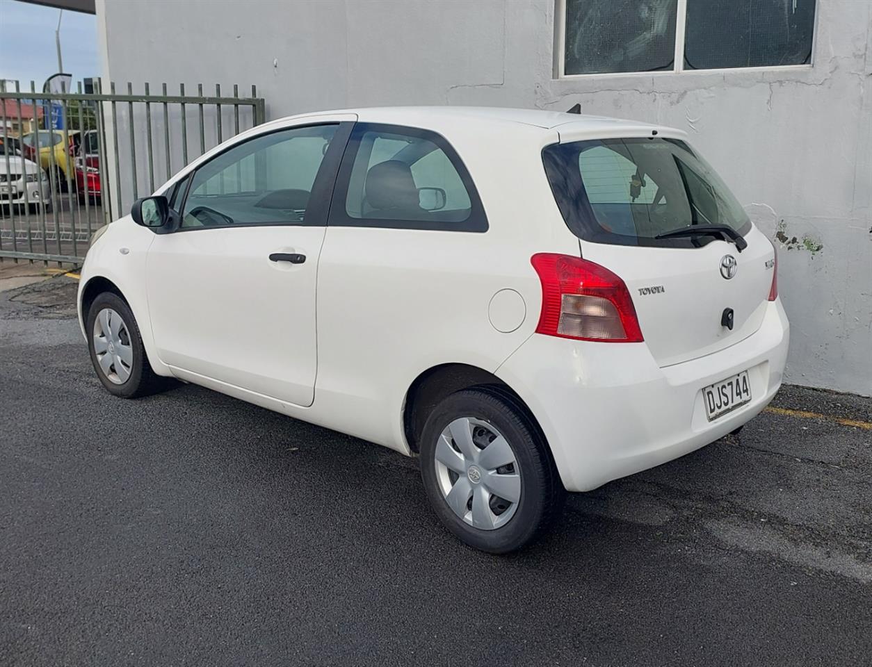 2006 Toyota YARIS