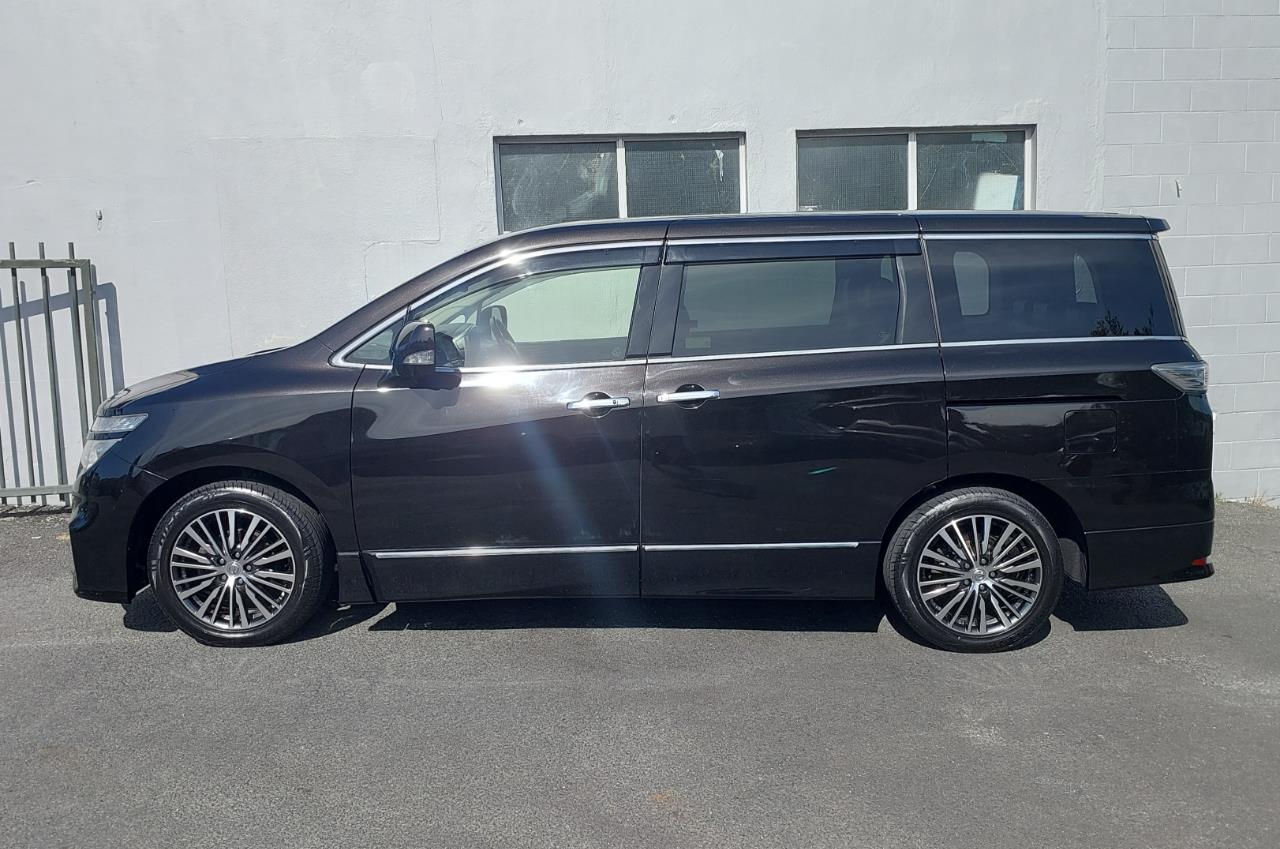 2015 Nissan Elgrand