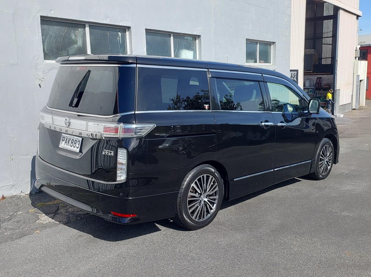 2015 Nissan Elgrand