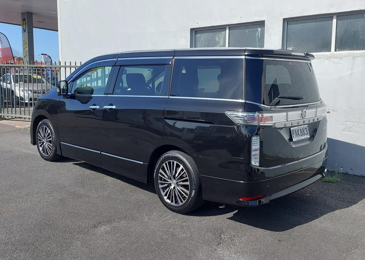 2015 Nissan Elgrand