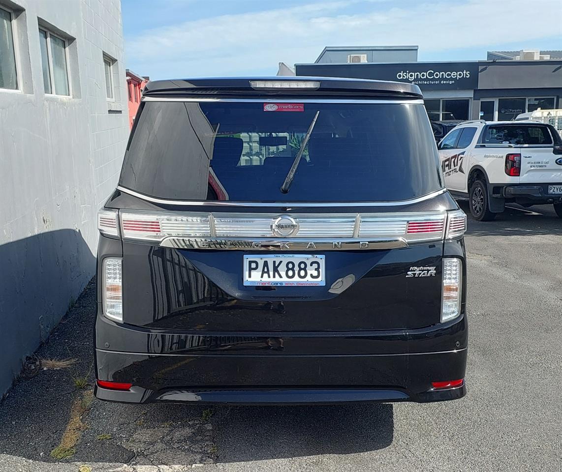 2015 Nissan Elgrand