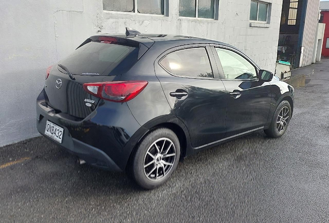 2017 Mazda Demio