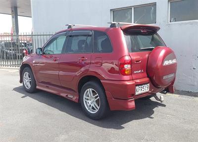 2005 Toyota RAV4 - Thumbnail