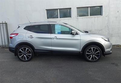 2014 Nissan QASHQAI - Thumbnail