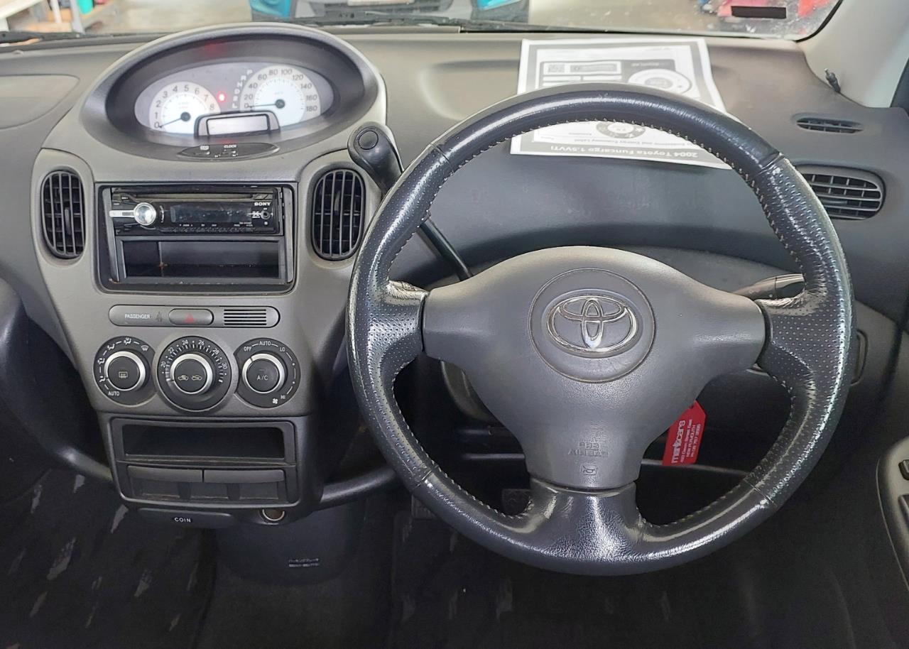 2004 Toyota Funcargo