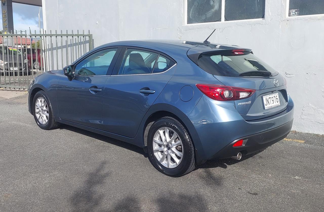 2016 Mazda 3 GLX