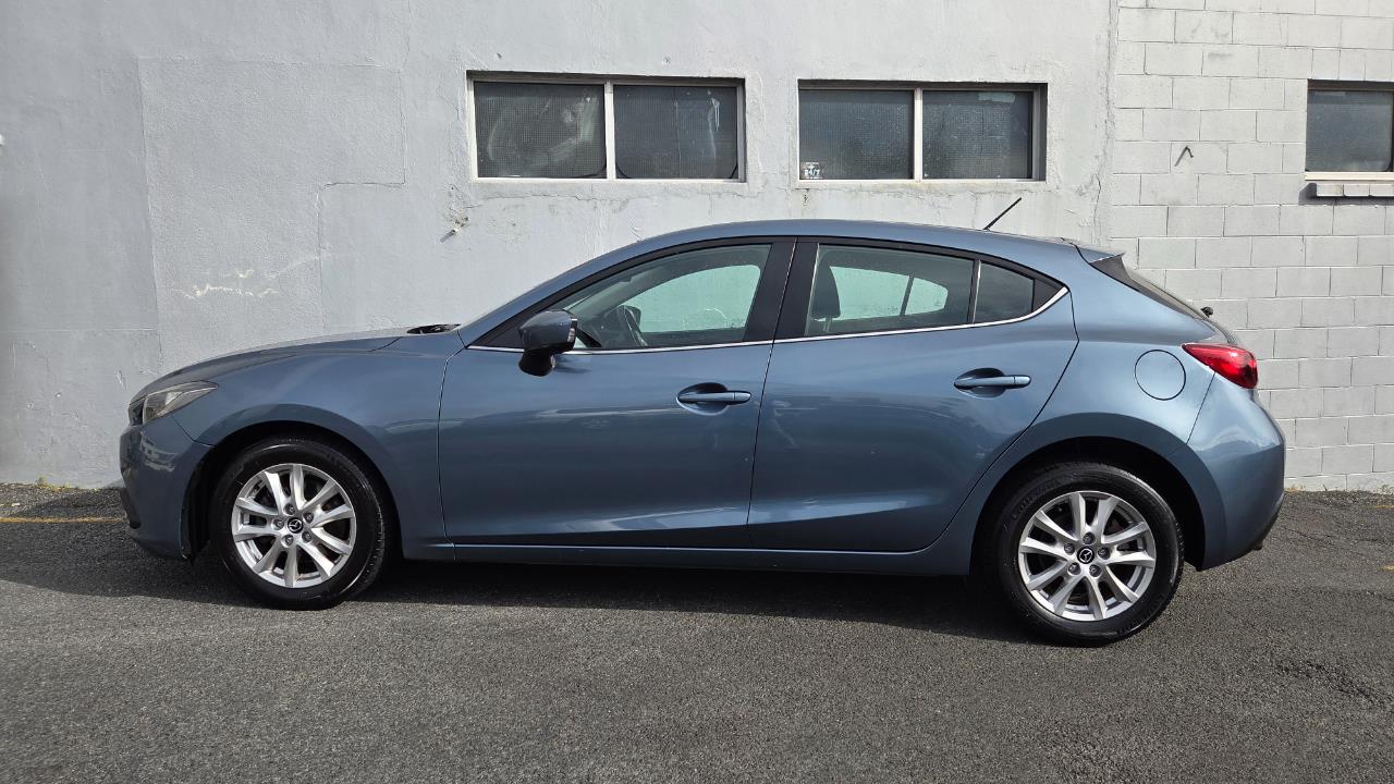 2016 Mazda 3 GLX
