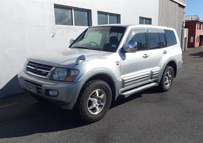 1999 Mitsubishi PAJERO - Thumbnail
