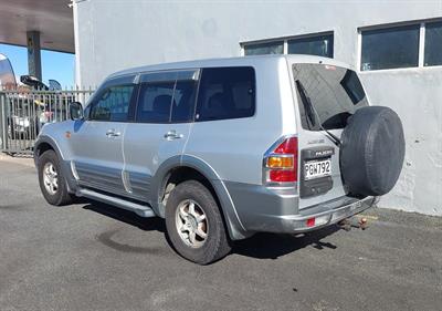 1999 Mitsubishi PAJERO - Thumbnail