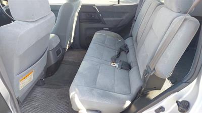 1999 Mitsubishi PAJERO - Thumbnail