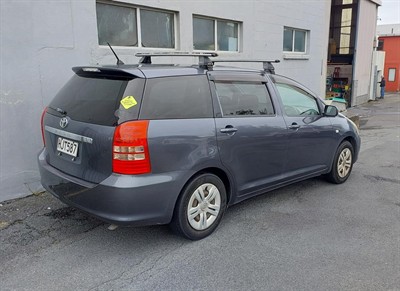 2005 Toyota Wish - Thumbnail