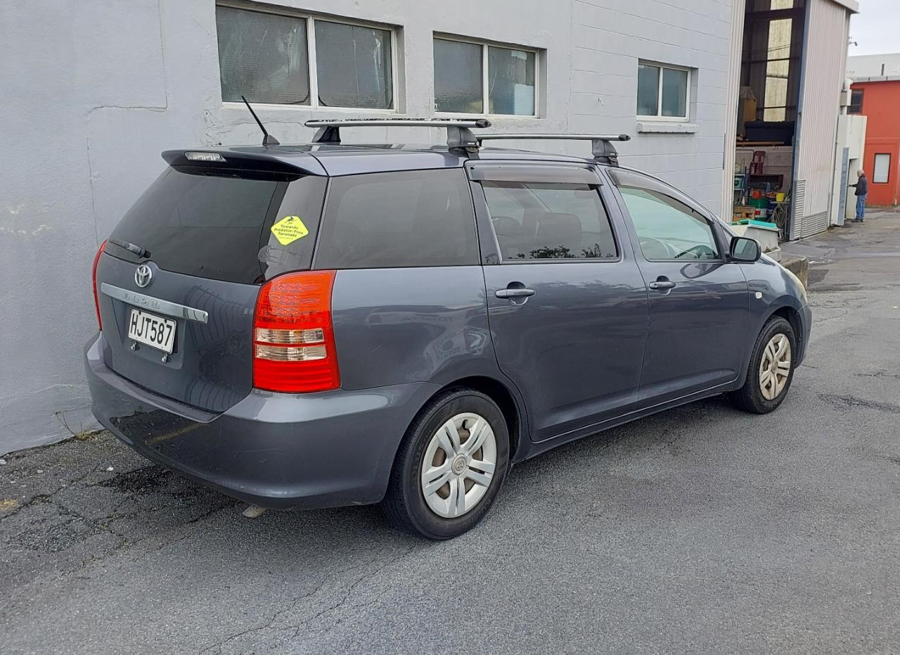 2005 Toyota Wish
