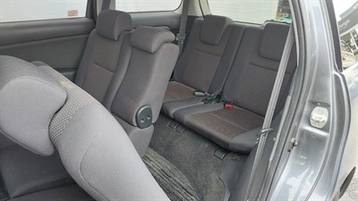 2005 Toyota Wish - Thumbnail