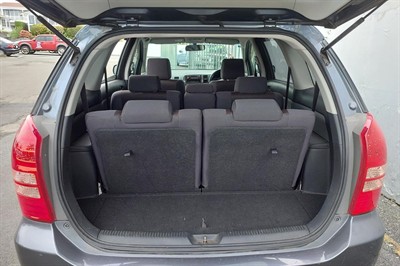 2005 Toyota Wish - Thumbnail