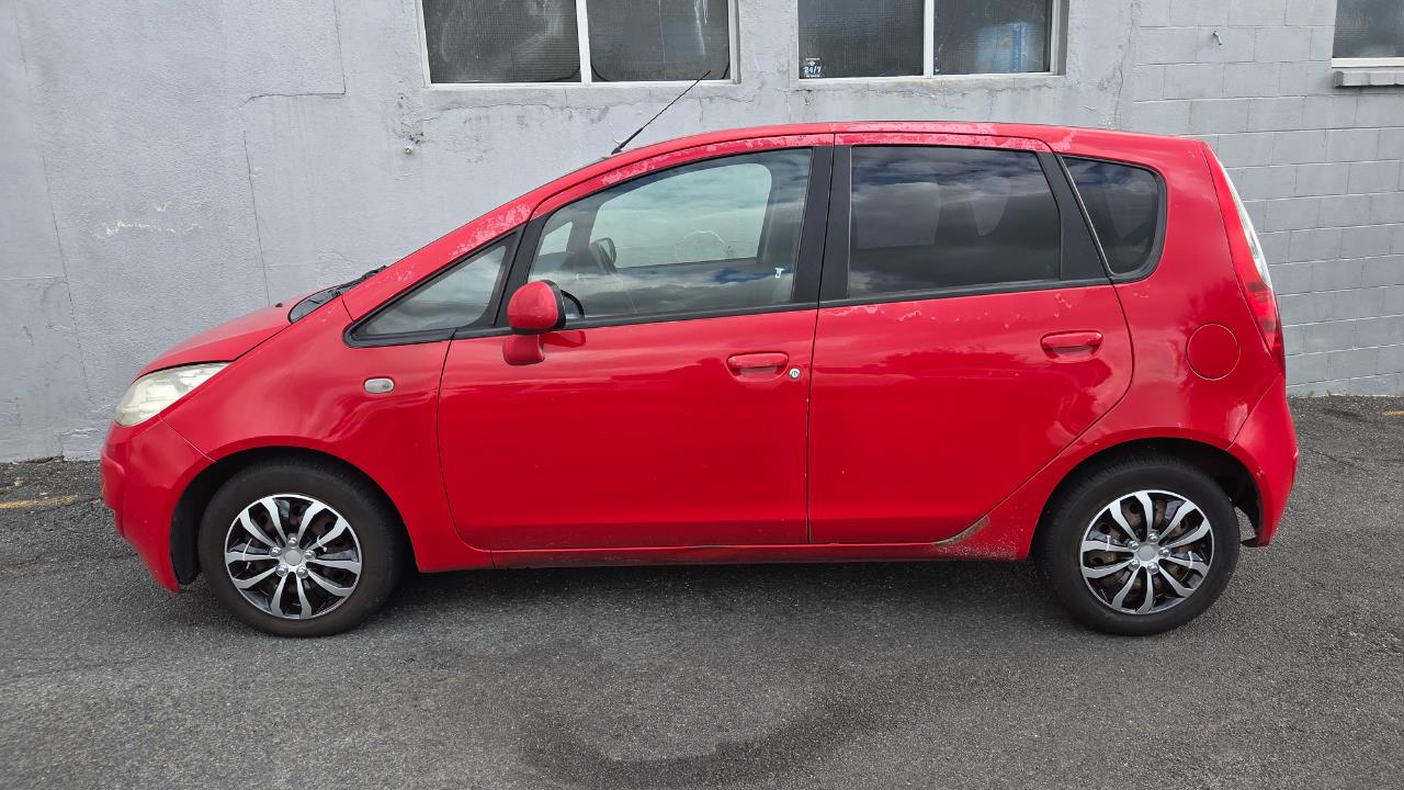 2005 Mitsubishi Colt