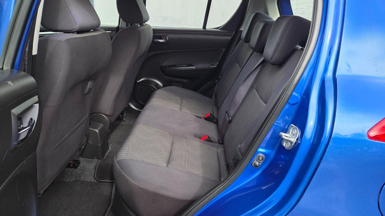 2011 Suzuki SWIFT